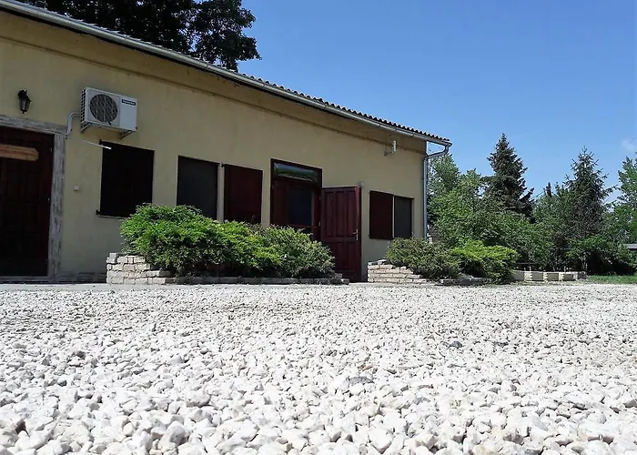 Nyarfas Vendeghaz Gasthof