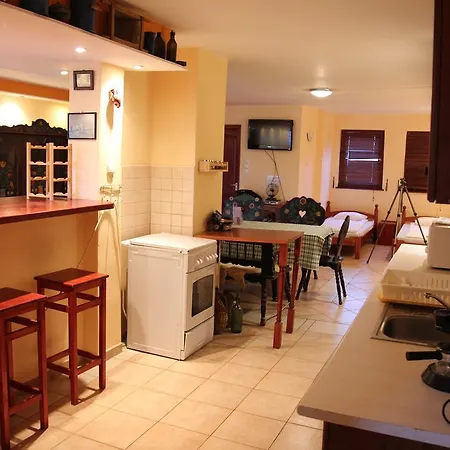 Nyarfas Vendeghaz Guest house Szeged