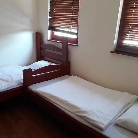 Nyarfas Vendeghaz Guest house *